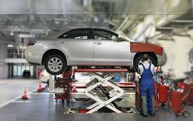 Sådan udfører du skift af støddæmper for optimal kørsel